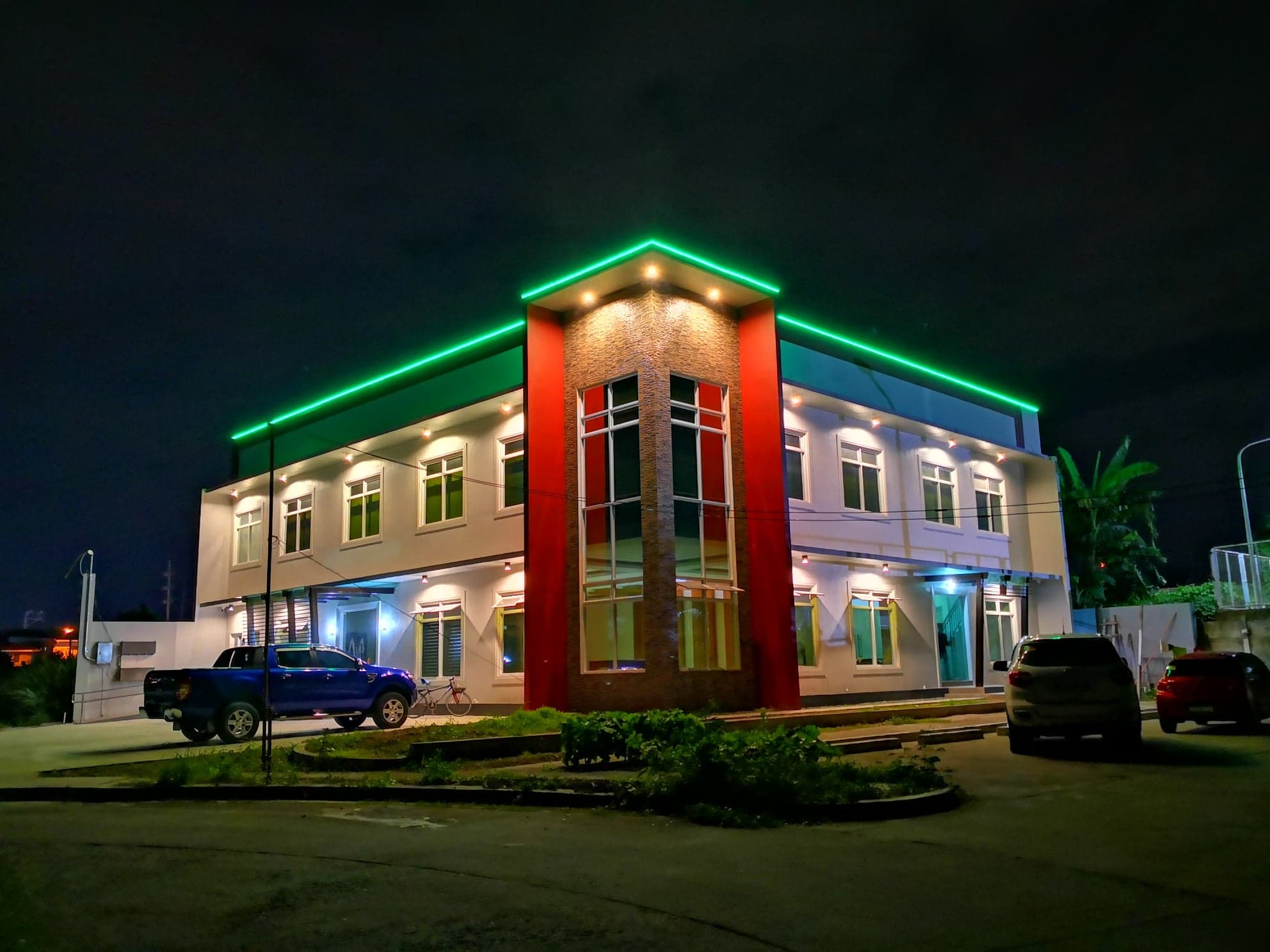 La firenze bldg night red